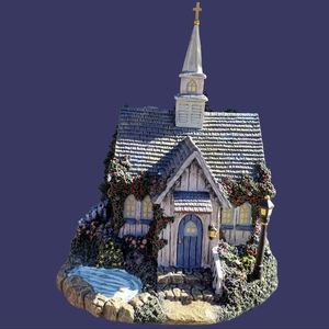 Thomas Kincade Hawthorne Village "Seaside Chapel